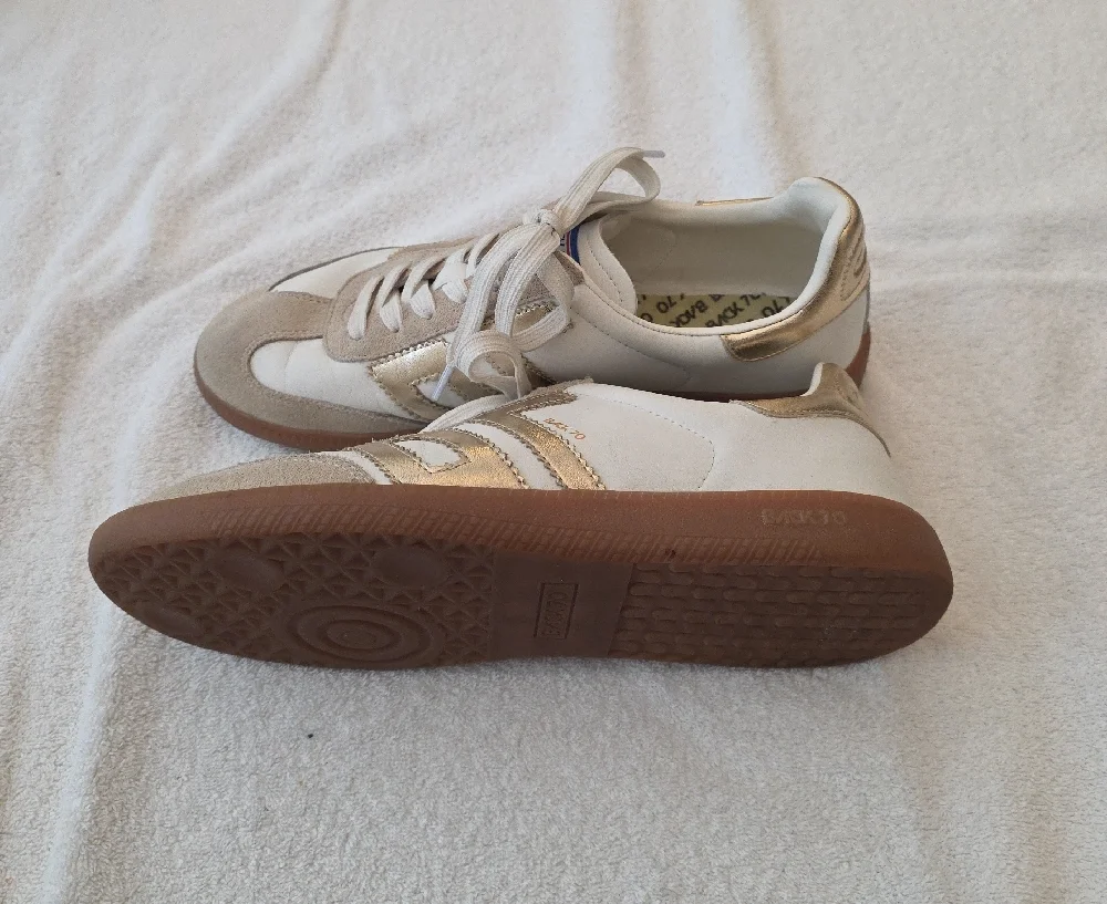 Back 70 Women's White & Taupe Lace-Up Sneakers with Metallic Gold Accent - Picture 5 of 8